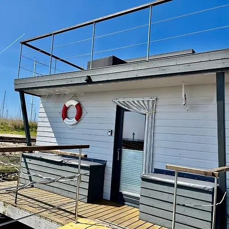 Hausboot Sundowner - Huus &