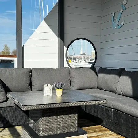 Hausboot Sundowner - Huus &